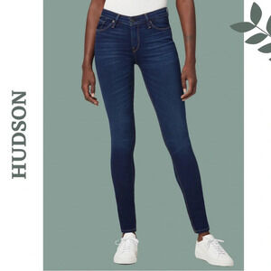 Hudson Jeans Krista Low-Rise Super
Skinny Jean Size 28